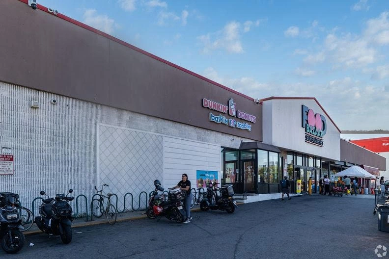 Supermarket company buys its own Queens store for $101M
